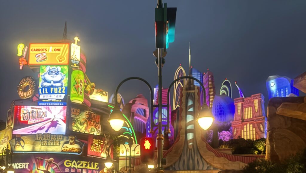 上海ディズニーズートピアエリア夜