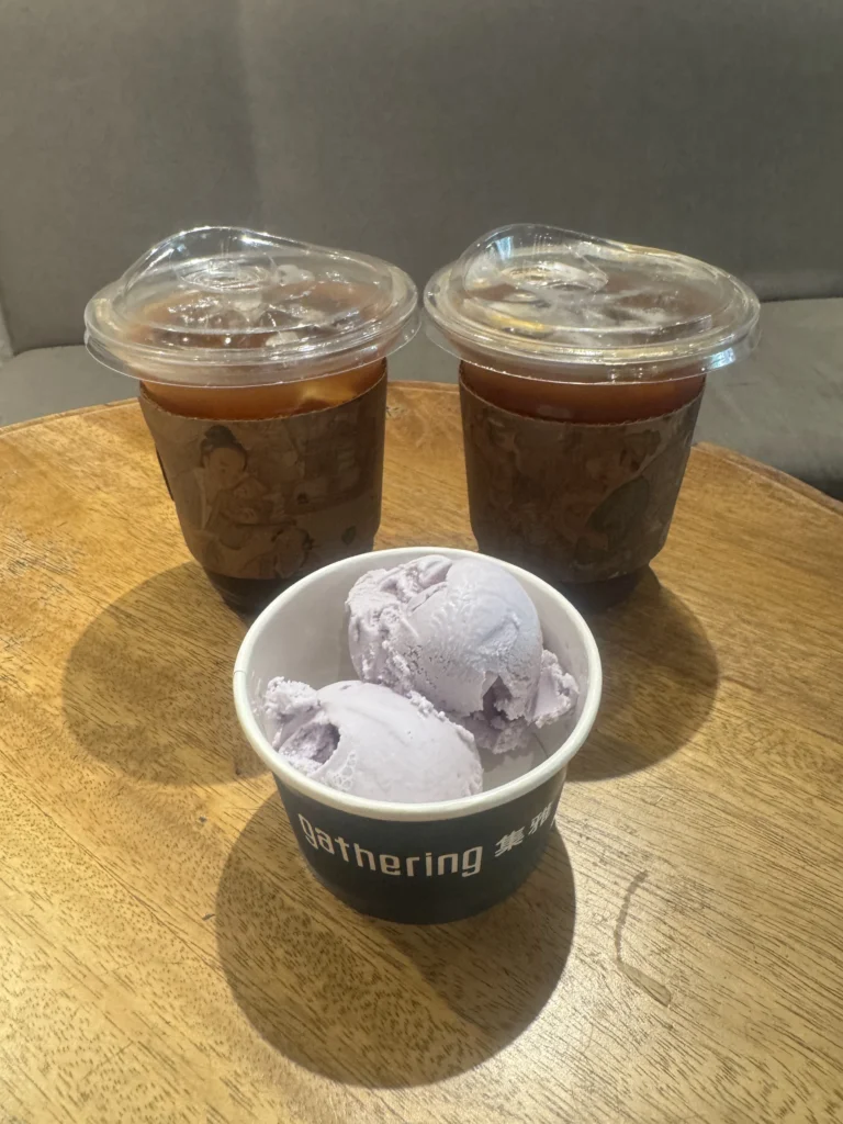 GATHERINGのアイスとコーヒー